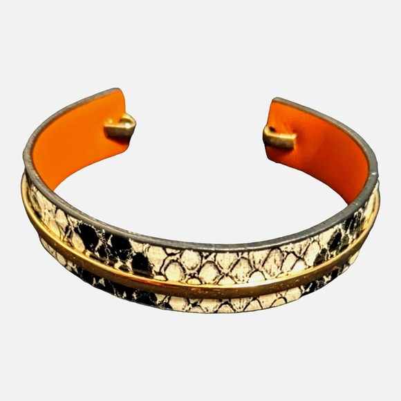 Vintage Round Textured Snakeskin Print & Fashion Goldtone Bangle Bracelet - Picture 2 of 2